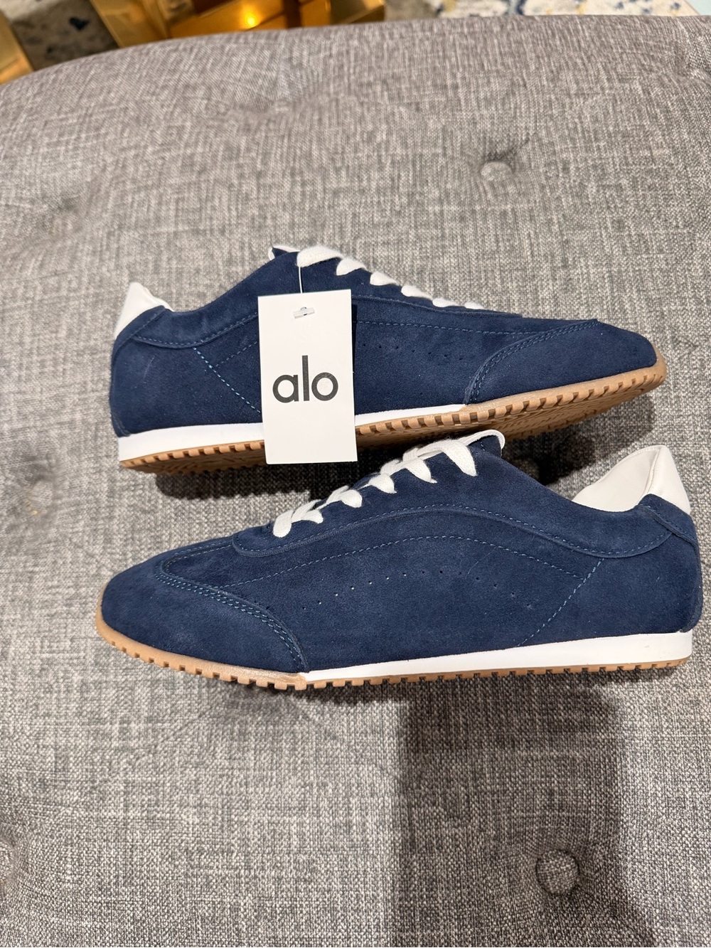 Alo Yoga women  Navy Suede Trainer Sneakers